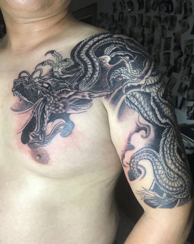 龙纹身图片_肩部胸部新传统纹身图案