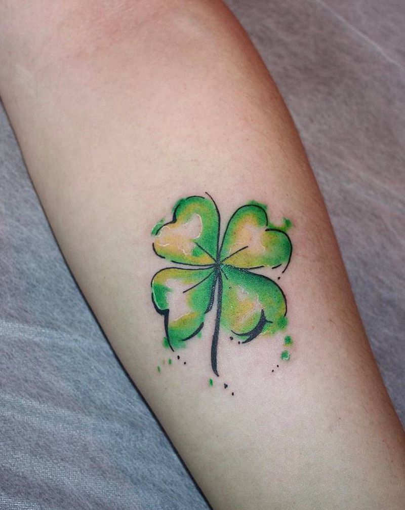 四叶草纹身图片_手臂纹身图案
