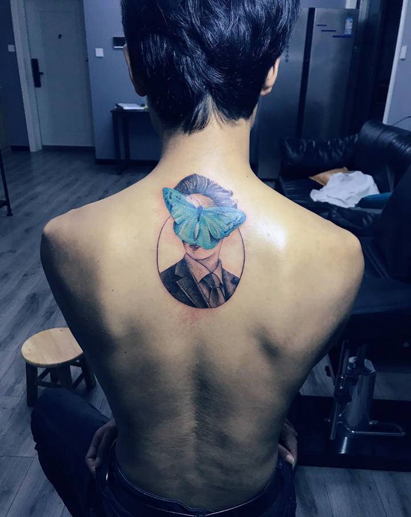 相望纹身图片_背部纹身图案