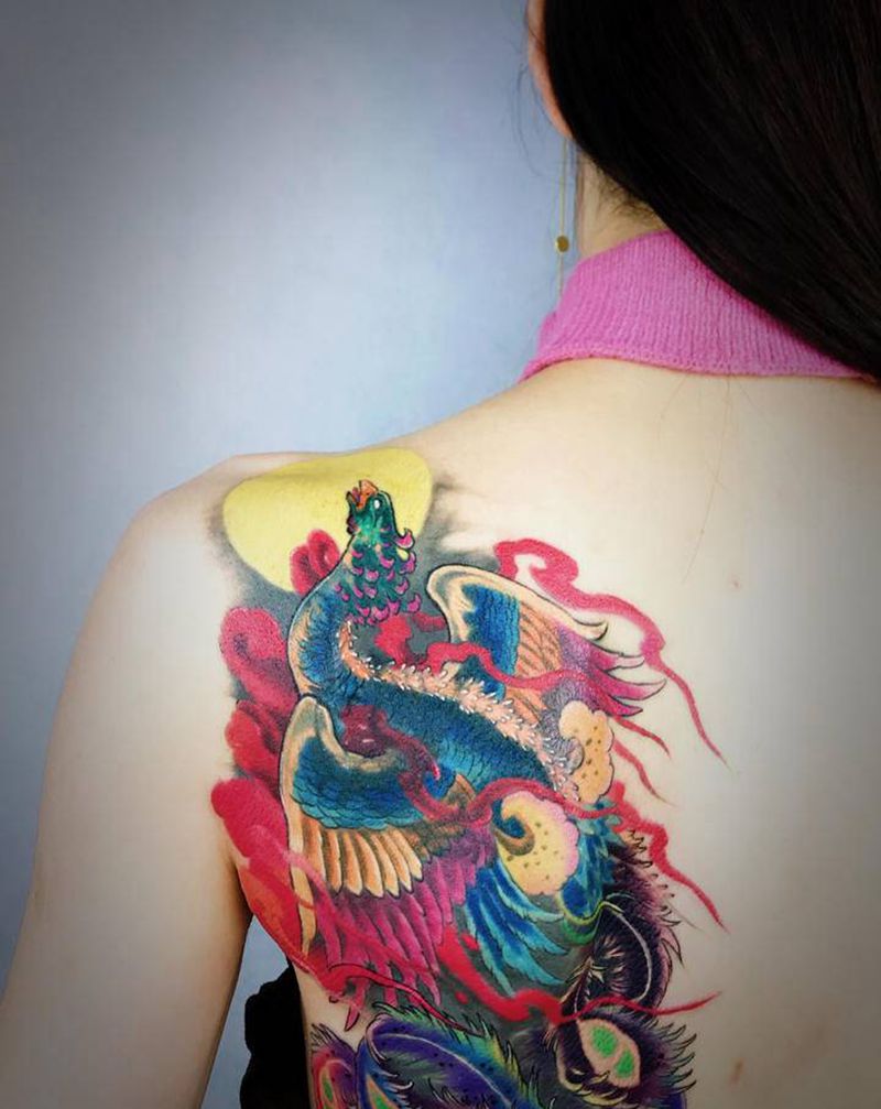 不死鸟纹身图片_肩部新传统水彩纹身图案