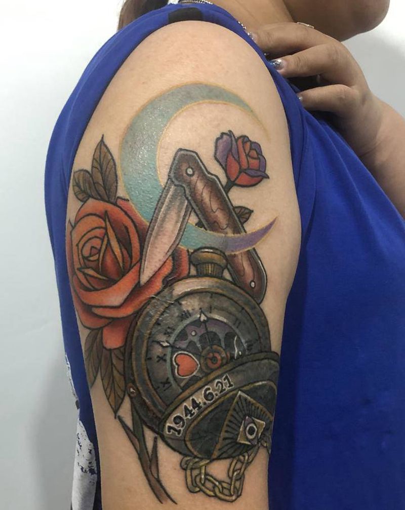 纪念爷爷的遮盖纹身图片_手臂New School怀表玫瑰小刀纹身图案