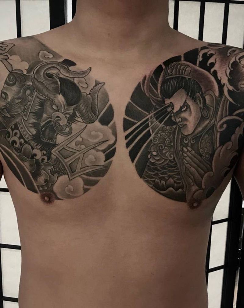 双半甲纹身图片_胸部老传统纹身图案