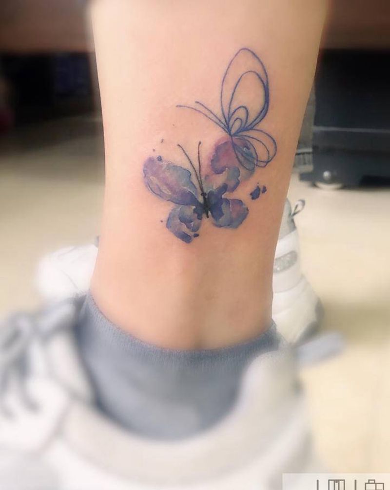 水彩蝴蝶纹身图片_腿部水彩纹身图案