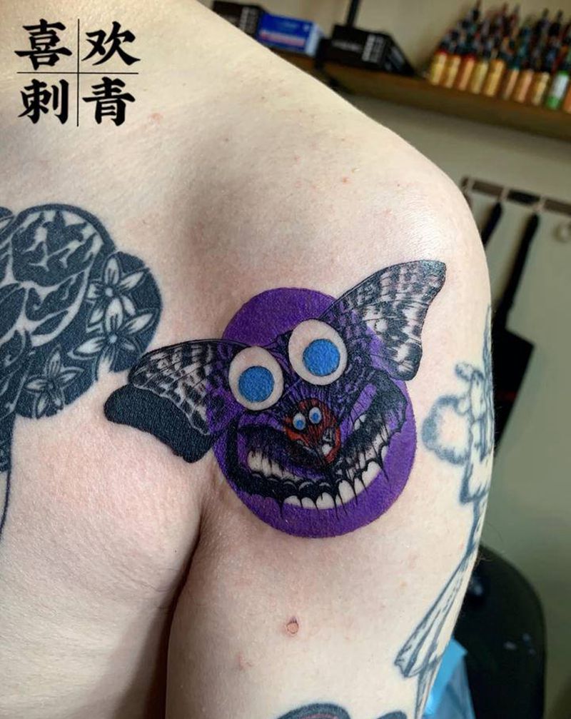 外国友人奇思妙想纹身图片_胸部肩部New School纹身图案