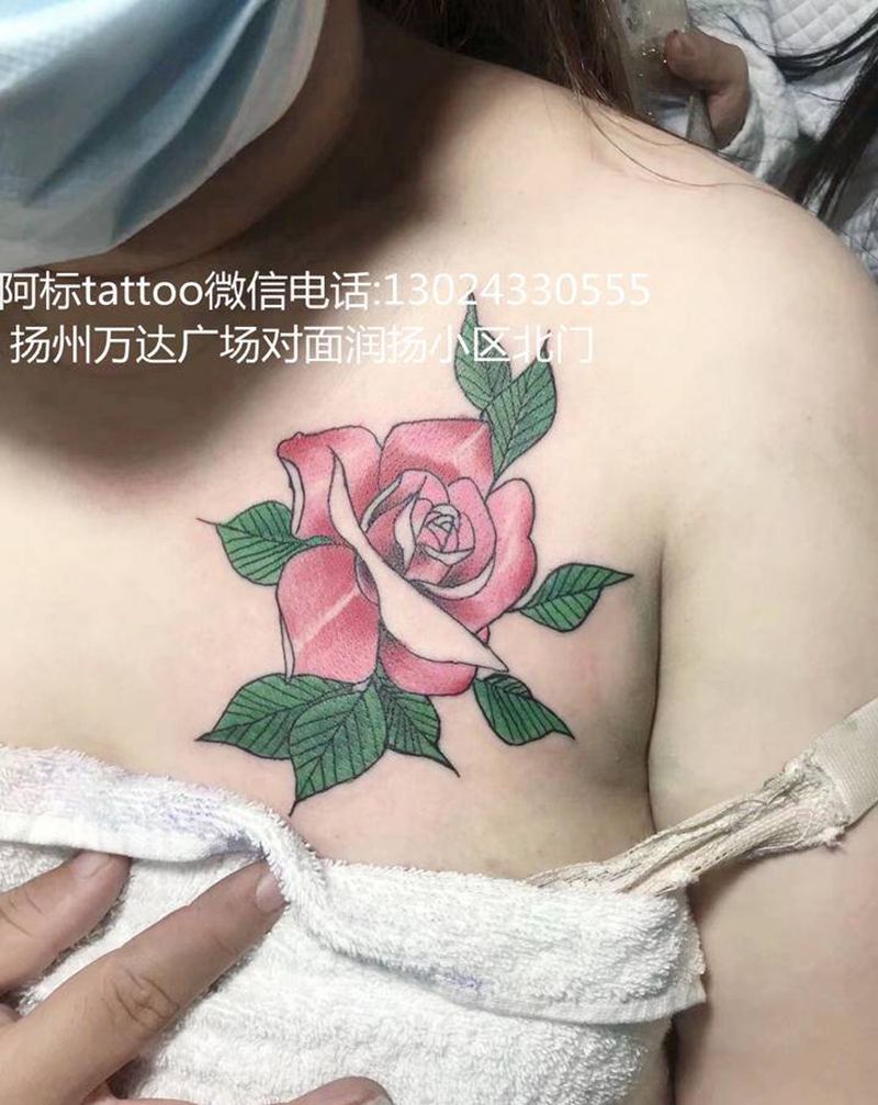 杂图纹身图片_胸部肩部纹身图案