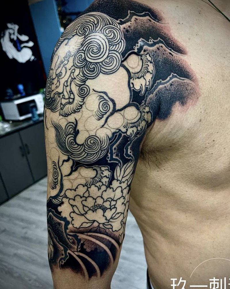 唐狮纹身图片_手臂老传统纹身图案