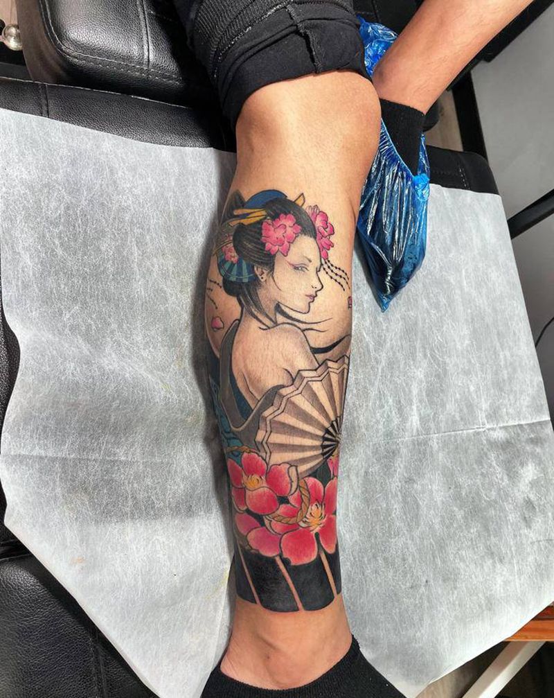 送你一朵小红花纹身图片_腿部新传统纹身图案