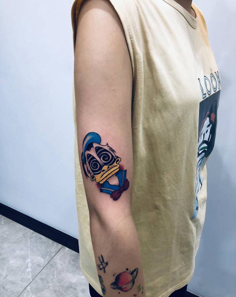 唐老鸭纹身图片_Old School纹身图案