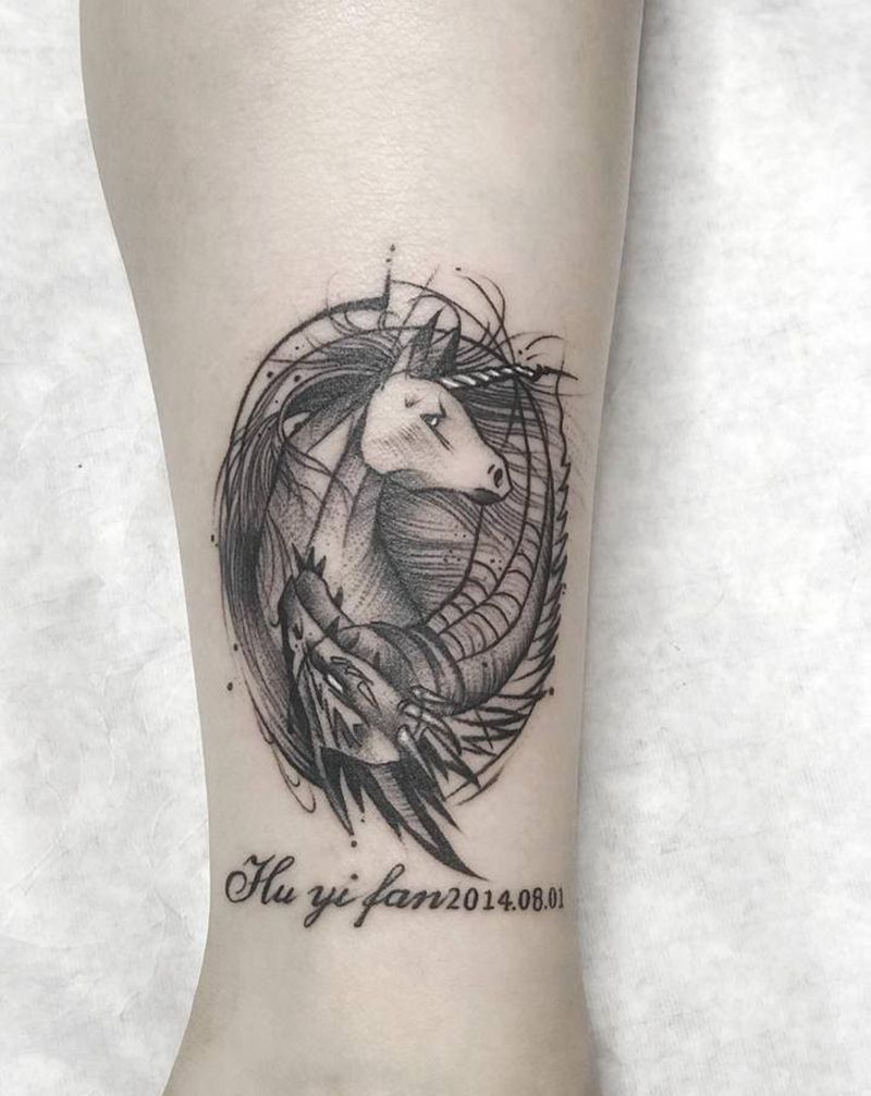 龙马精神    亲子图纹身图片_脚部点刺纹身图案