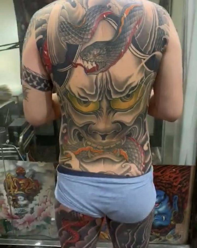 未完般若纹身图片_背部臀部纹身图案