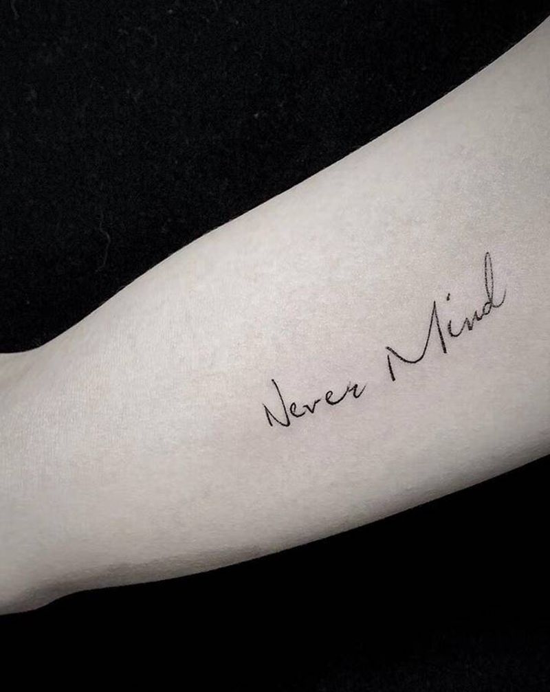 一波小清新纹身图片_手臂花体字点刺纹身图案