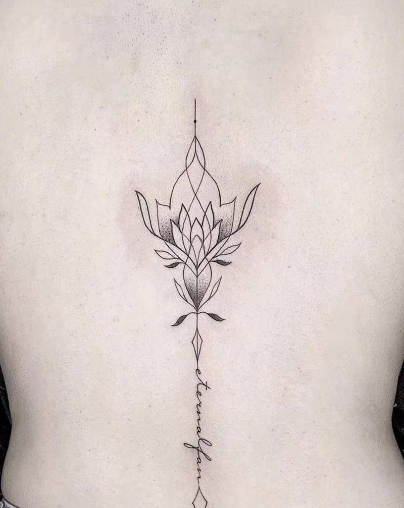 美腰佩美图纹身图片_腰部几何纹身图案