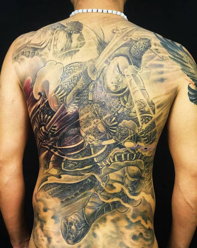 二郎真君纹身图片_背部新传统纹身图案