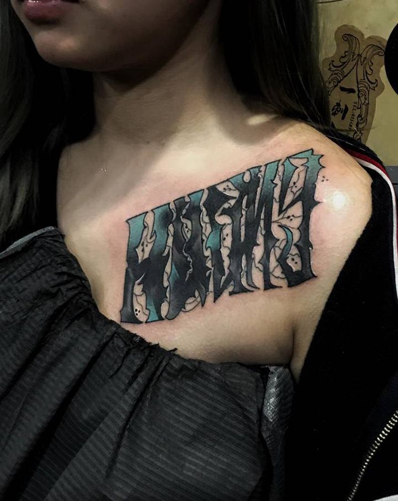 遮盖纹身图片_胸部花体字遮盖纹身图案