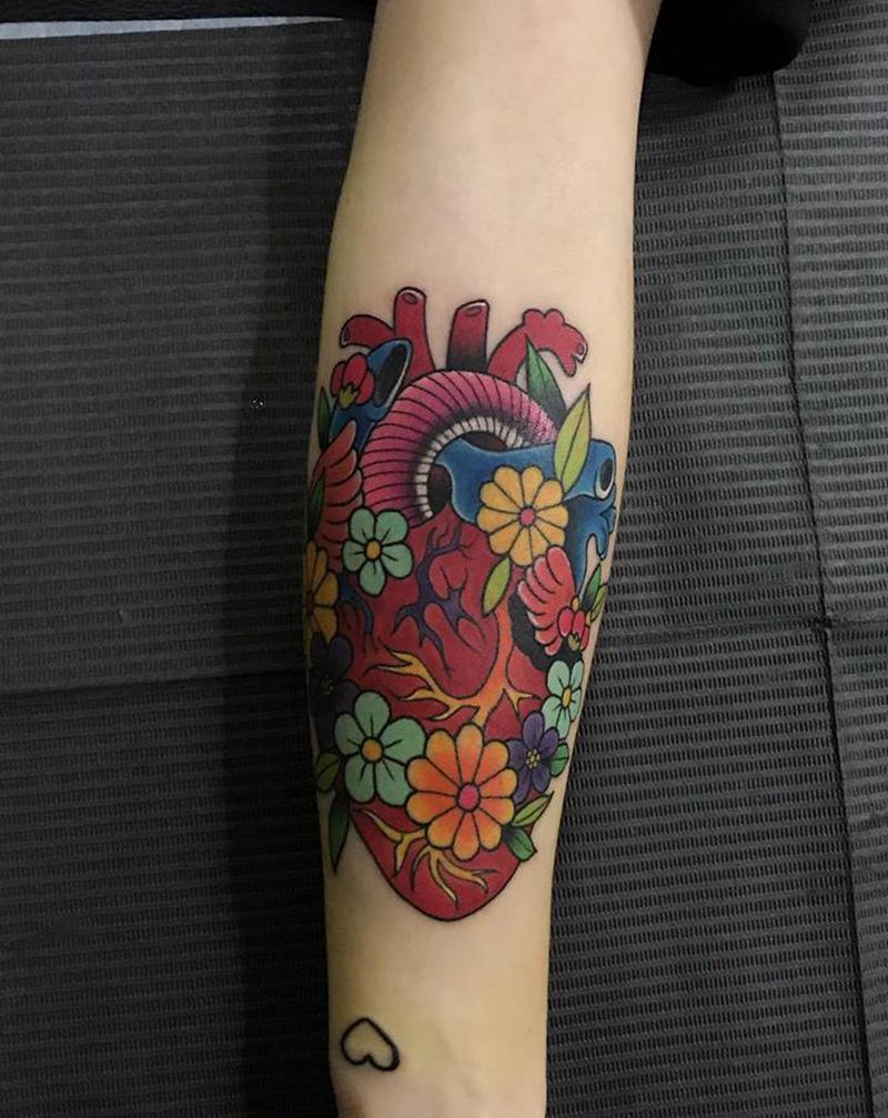 心脏纹身图片_New School纹身图案
