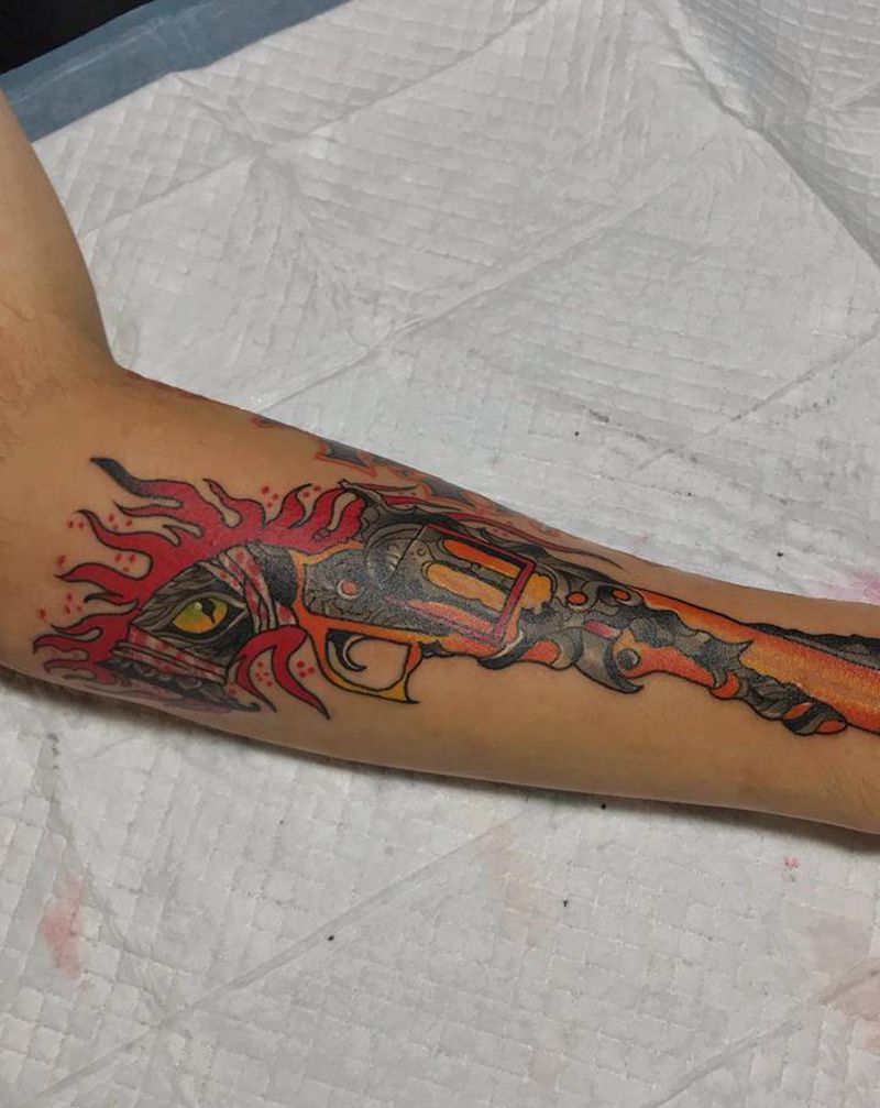 恶灵退散纹身图片_手臂New School纹身图案