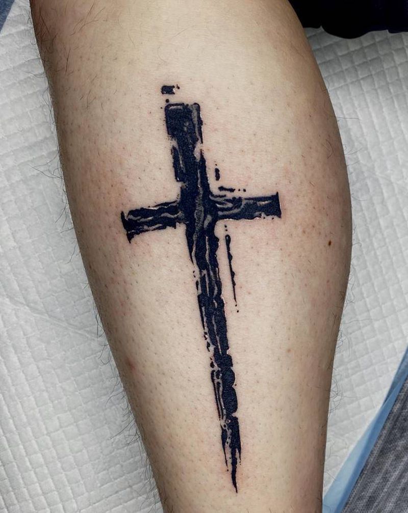 十字架纹身图片_腿部图腾纹身图案