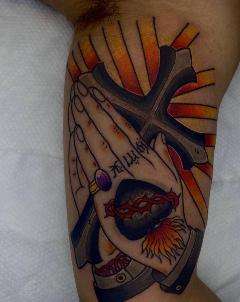 ✝️纹身图片_手臂Old School纹身图案