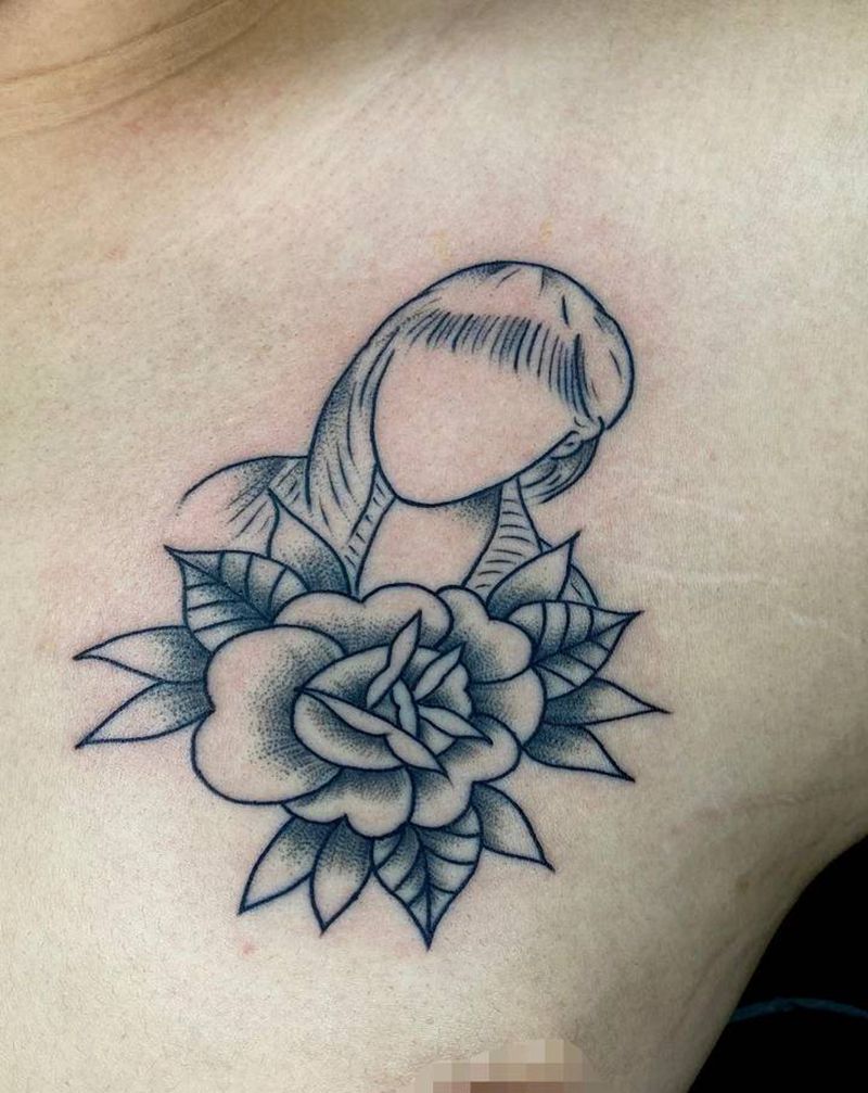 以爱之名纹身图片_胸部点刺纹身图案