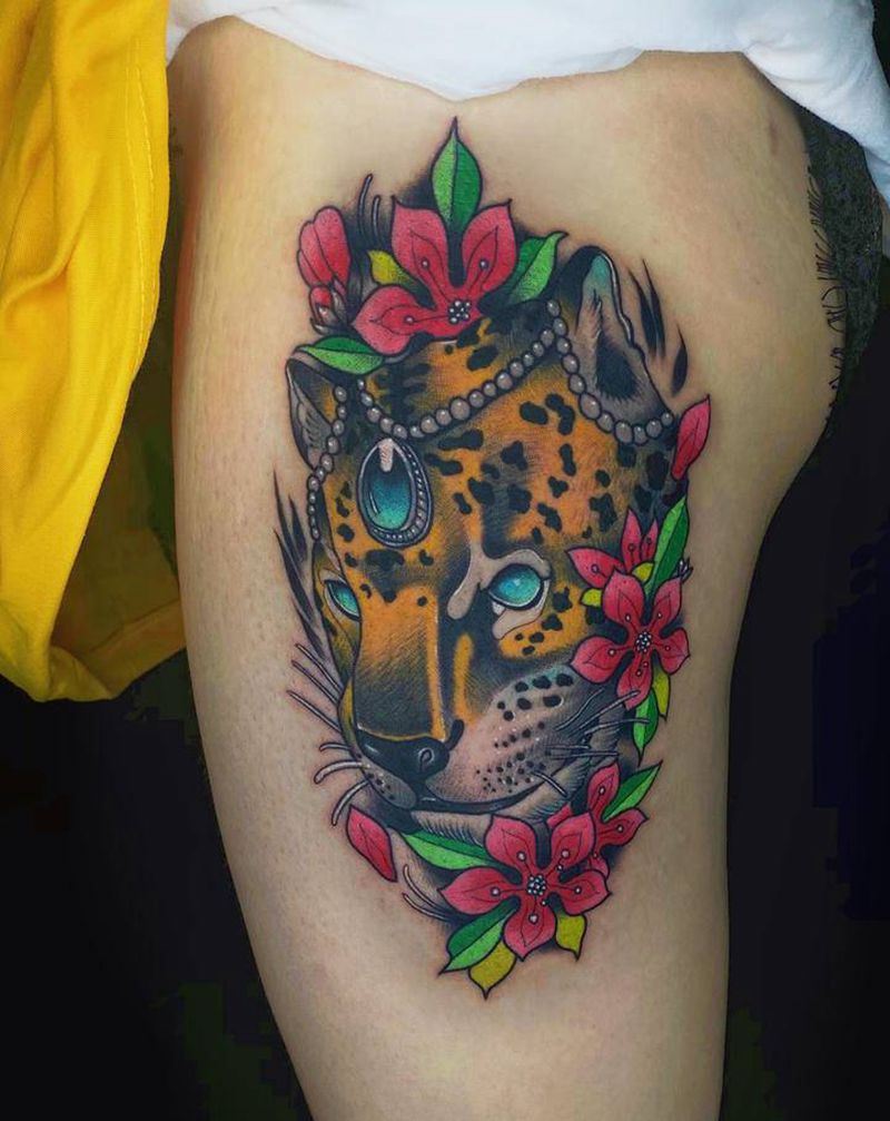 豹子纹身图片_腿部New School纹身图案