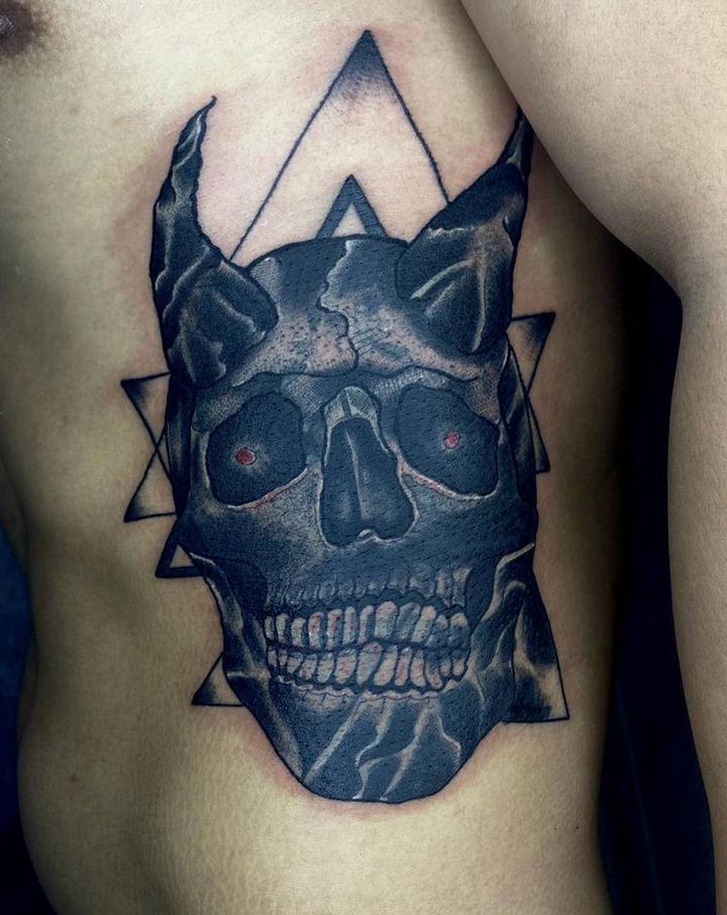 遮盖纹身图片_腰部纹身图案