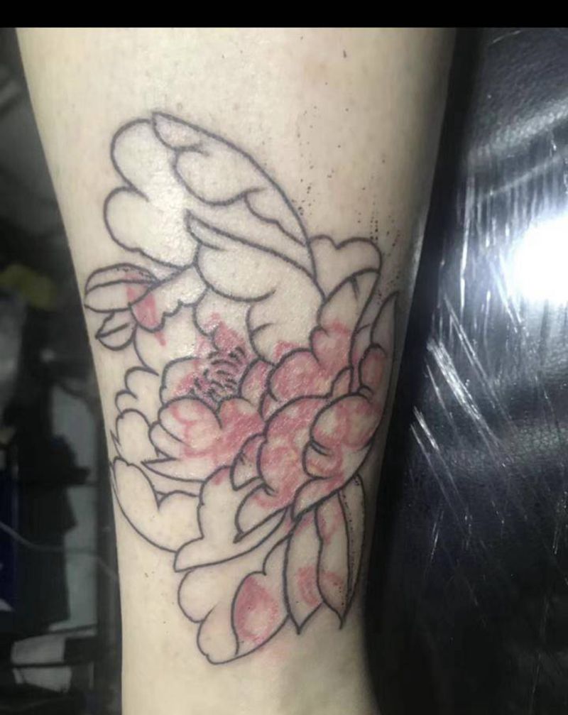 牡丹遮盖纹身图片_老传统纹身图案