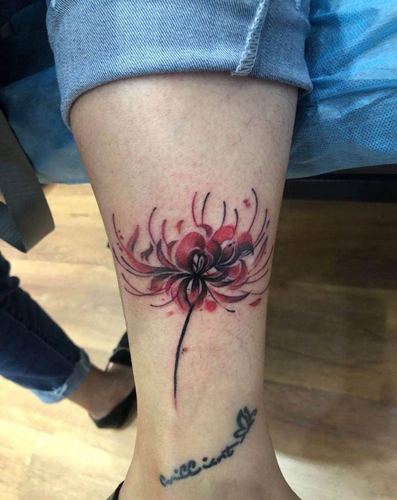 彼岸花纹身图片_腿部纹身图案