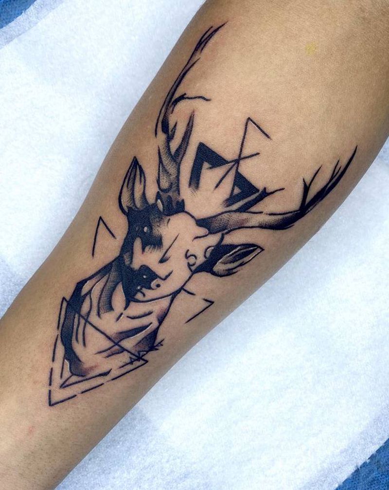 鹿纹身图片_手臂纹身图案