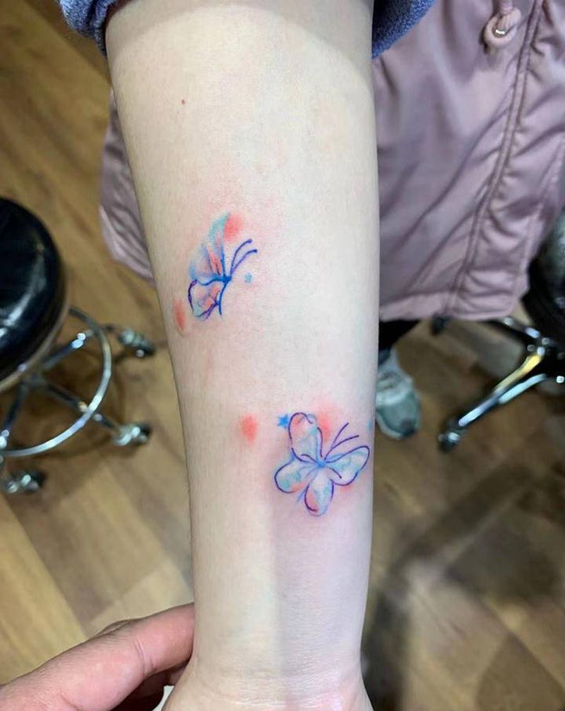 蝴蝶纹身图片_手臂纹身图案