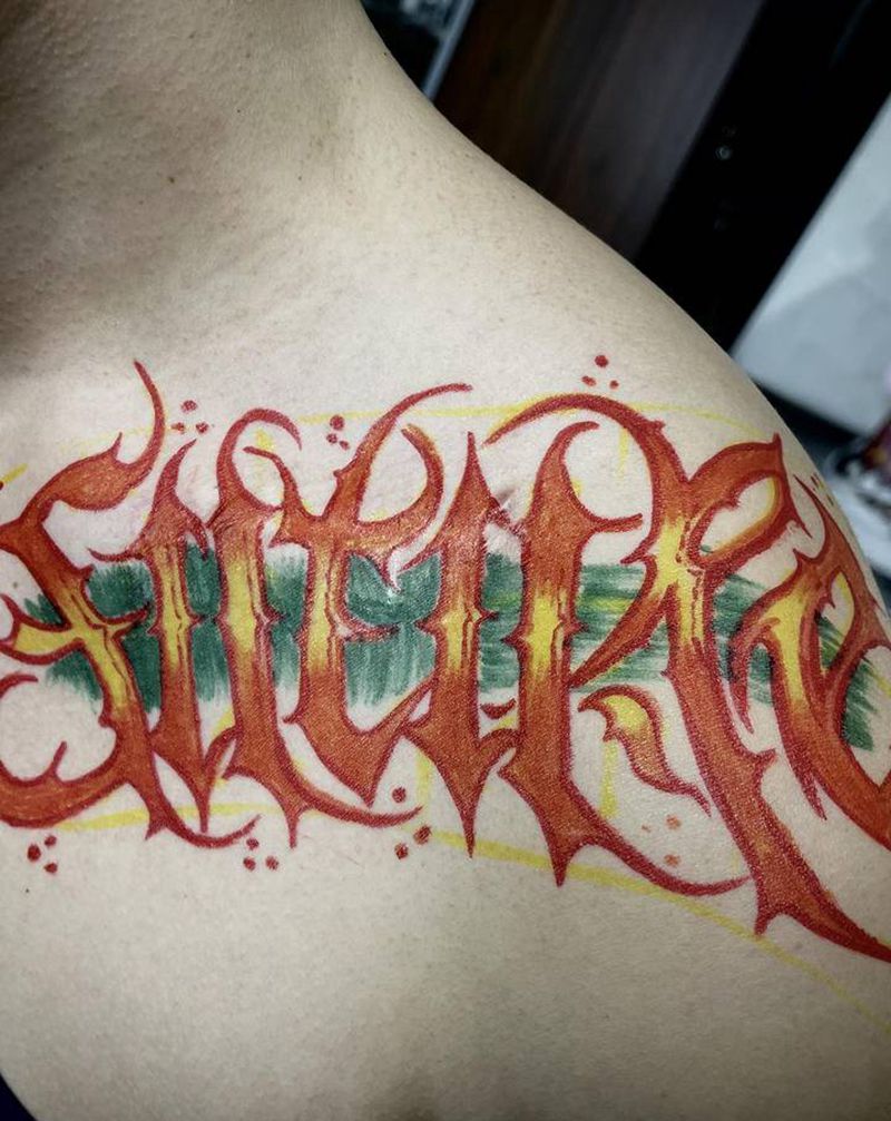 遮盖疤痕纹身图片_肩部花体字纹身图案