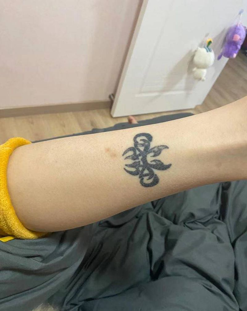 艺妓遮盖纹身图片_腿部纹身图案