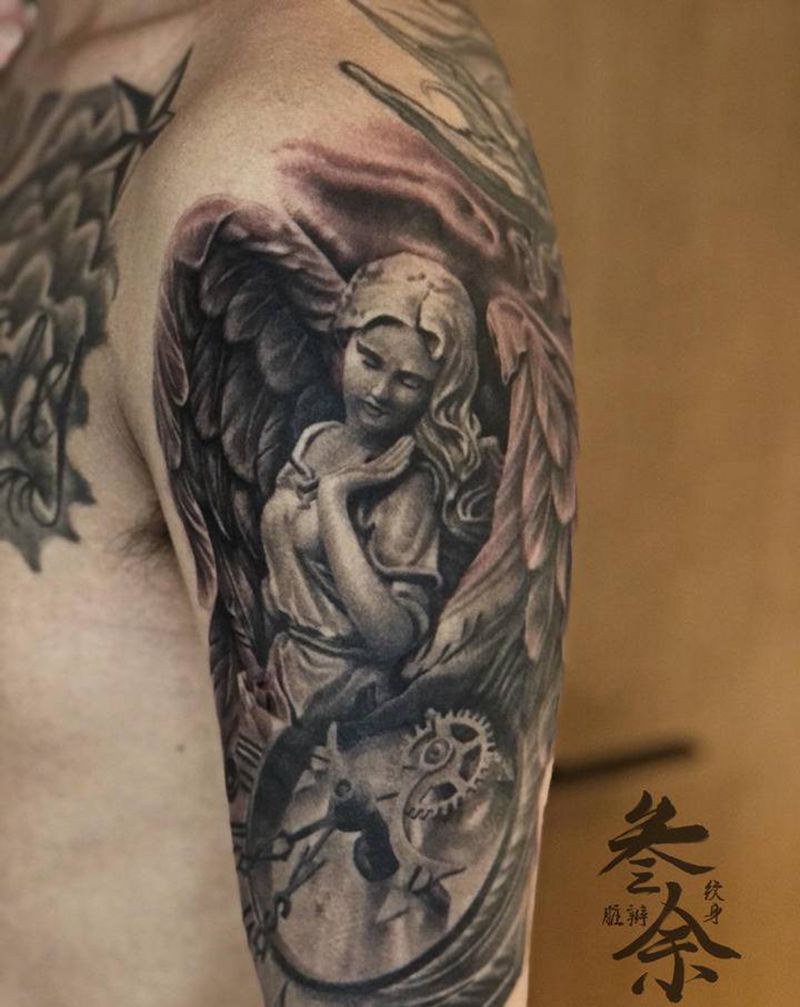 天使纹身图片_手臂欧美写实纹身图案