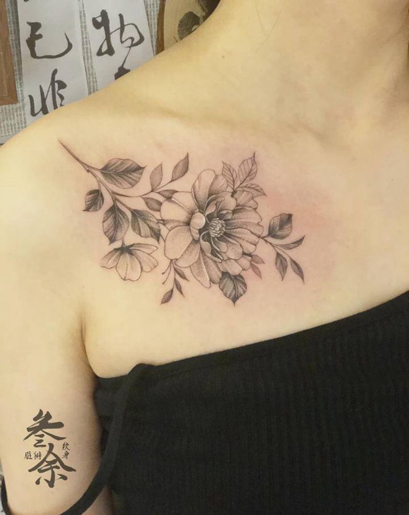 素花纹身图片_肩部小清新纹身图案