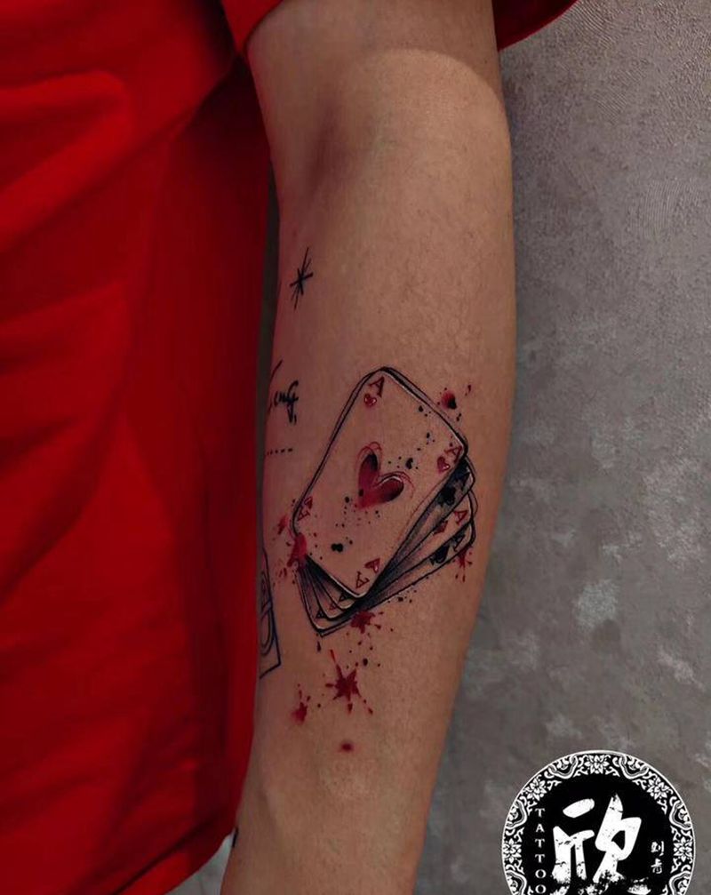 扑克纹身图片_手臂水彩纹身图案