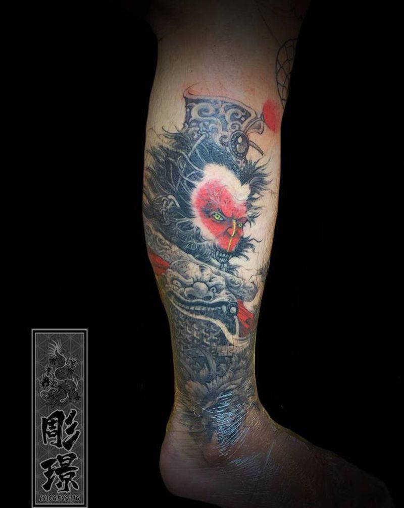 大圣花腿纹身图片_腿部新传统纹身图案