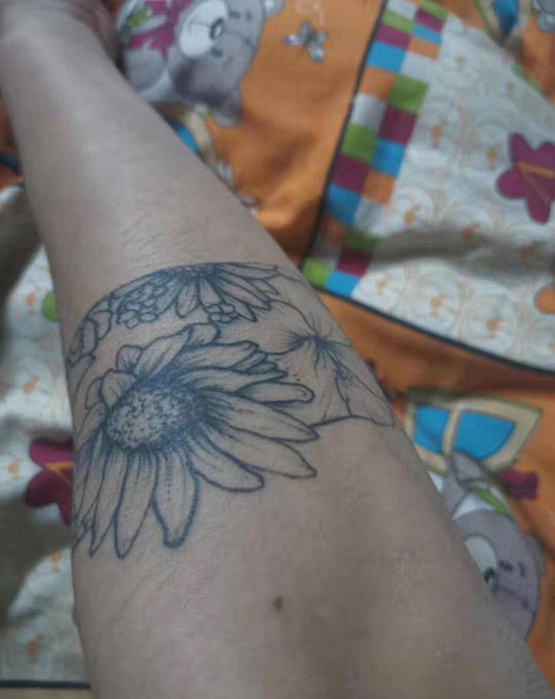 素花（修改添加）纹身图片_手臂纹身图案