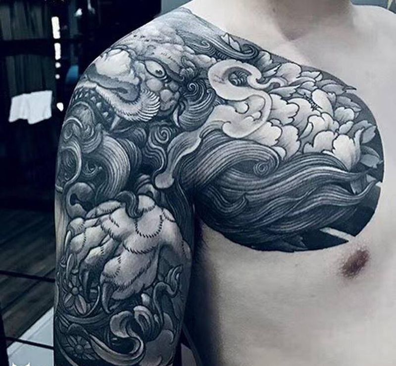 唐狮半胛纹身图片_新传统原创纹身图案