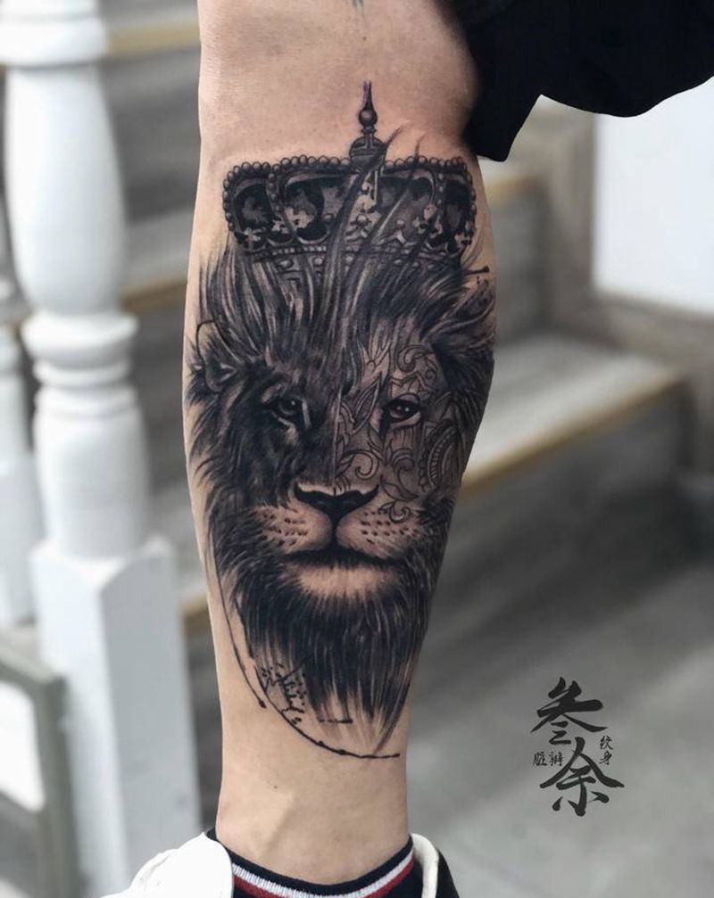 狮子纹身图片_腿部纹身图案