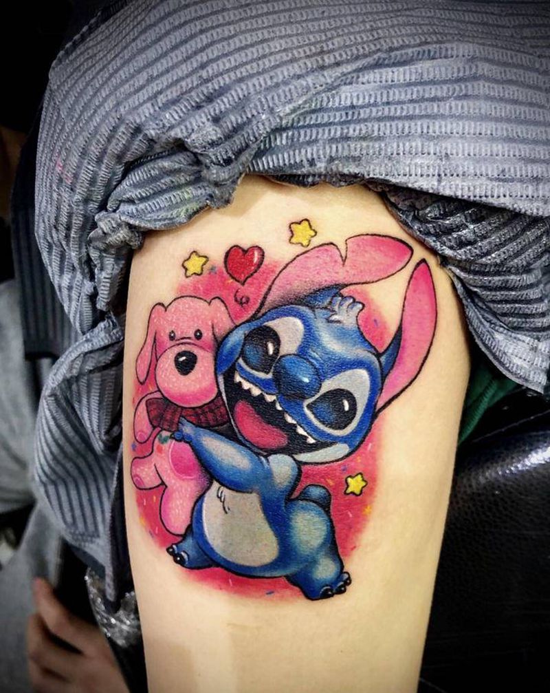 史迪仔和顾客的玩具狗纹身图片_手臂纹身图案