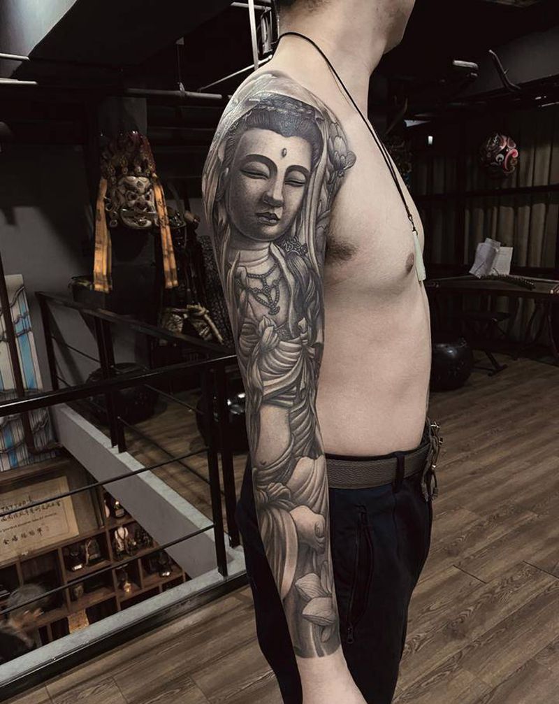 原创观音花臂纹身图片_手臂新传统原创花臂纹身图案