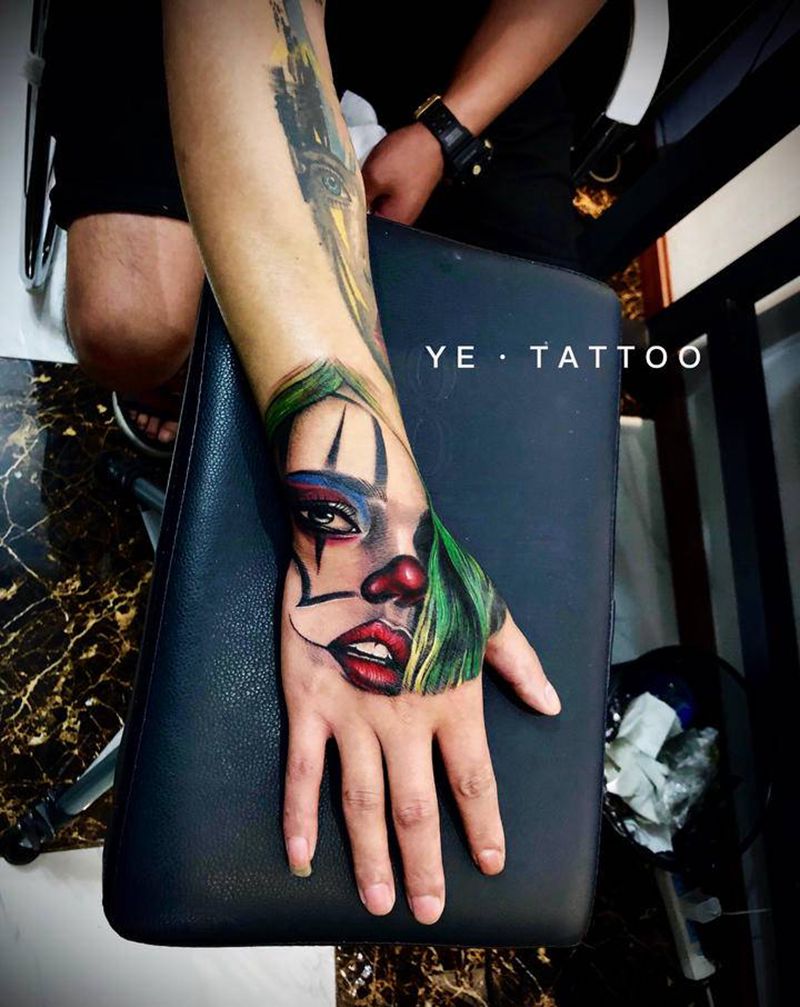 遮盖虎口图腾纹身图片_手部纹身图案