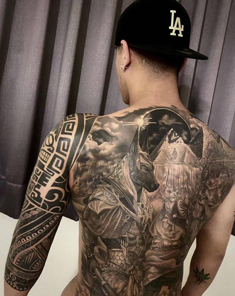 死神。阿努斯比纹身图片_背部欧美写实纹身图案