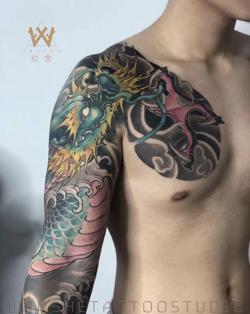 青龙纹身图片_手臂胸部新传统龙纹身图案