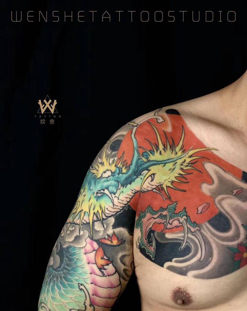 龙纹身图片_手臂胸部新传统纹身图案