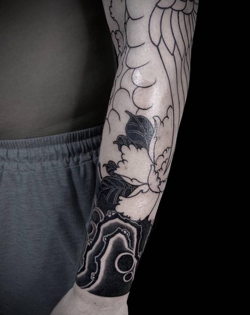 老传统仙鹤花臂纹身图片_手臂老传统纹身图案
