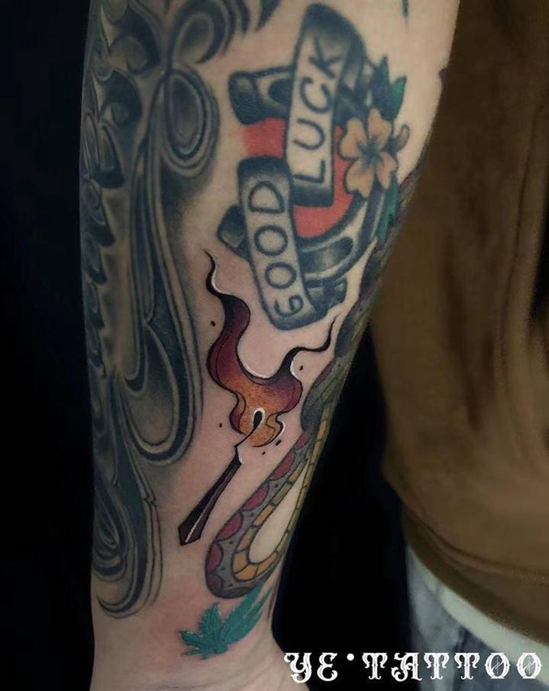 小火柴纹身图片_手臂纹身图案