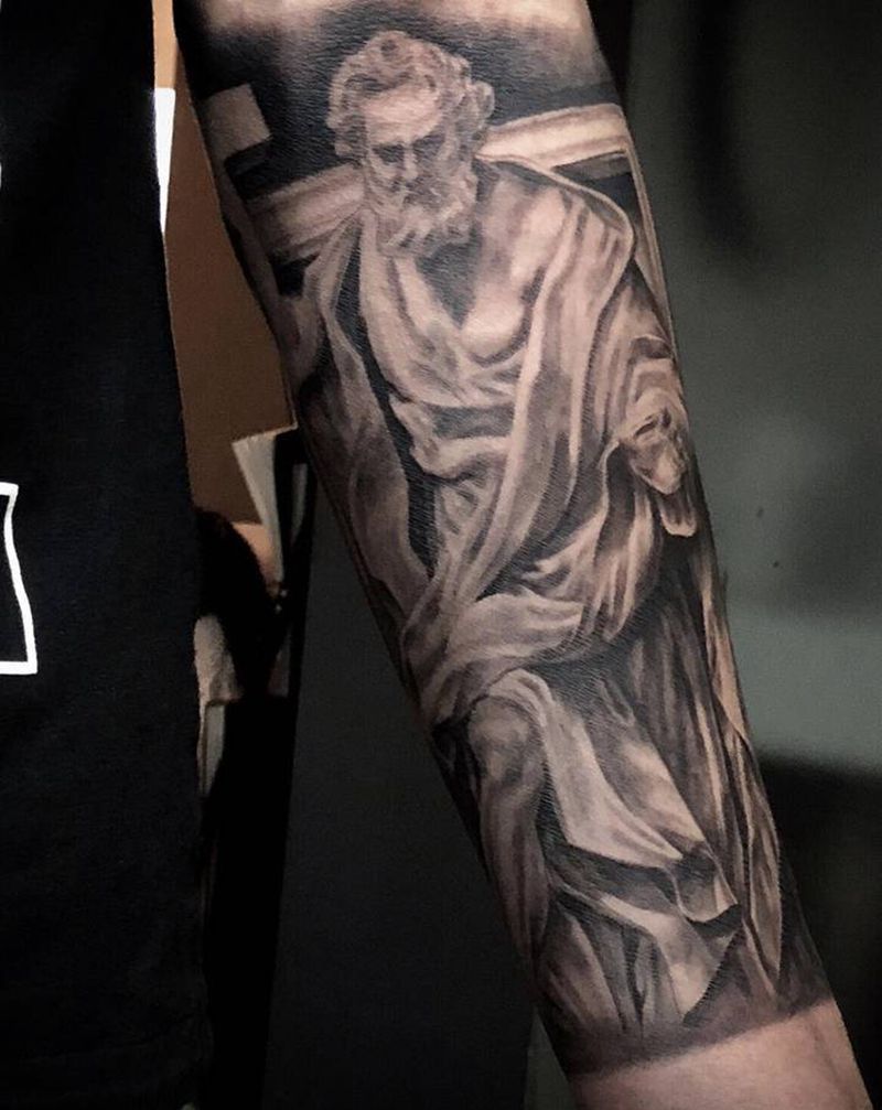 石膏小臂纹身图片_手臂欧美写实纹身图案