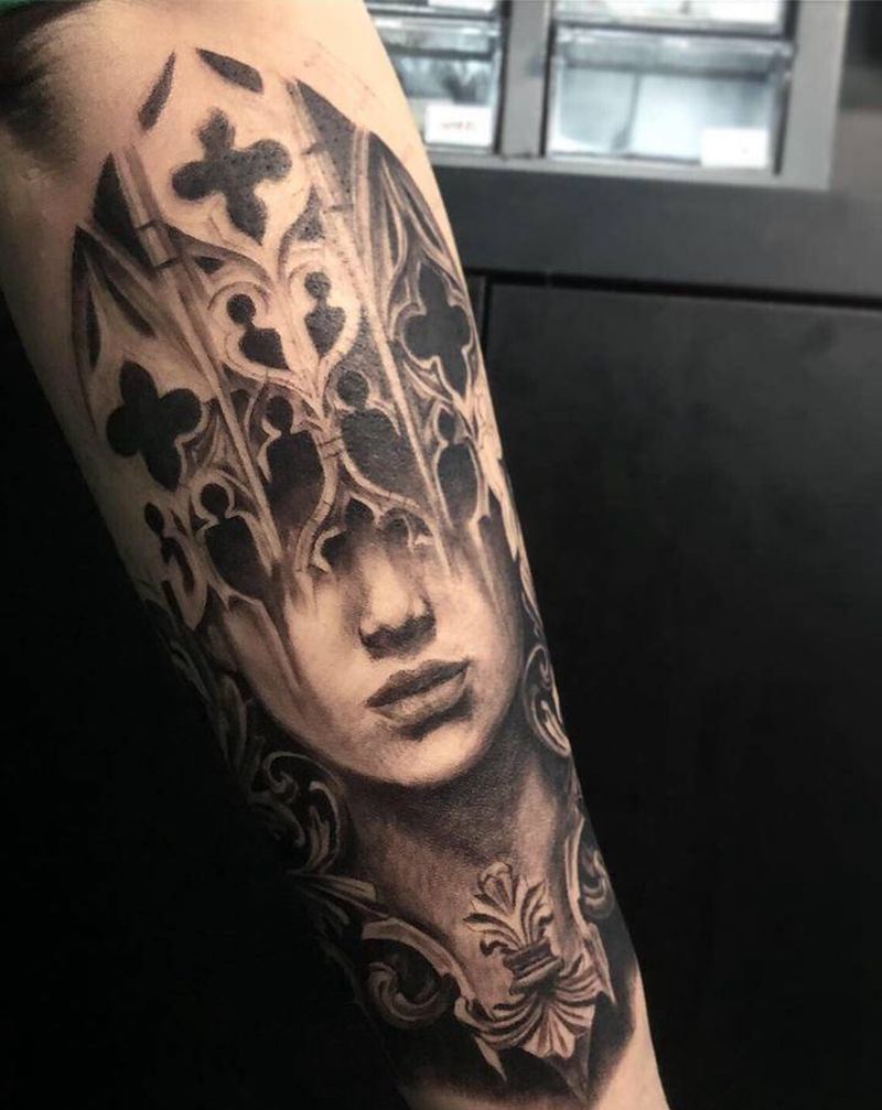 无题纹身图片_手臂欧美写实纹身图案