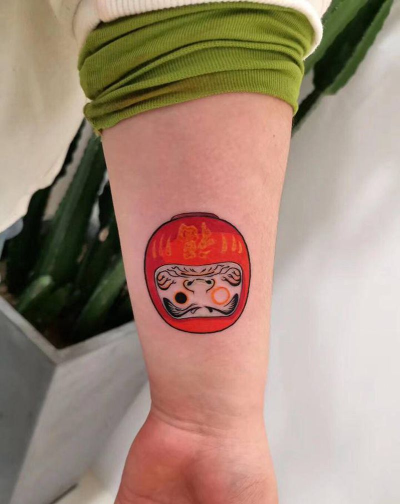 达摩蛋纹身图片_手部纹身图案