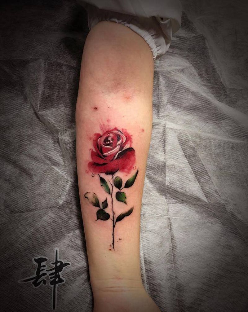 水彩花纹身图片_手臂水彩水墨纹身图案